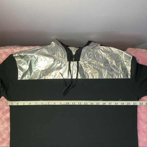 Victoria's Secret Sport Jacket - Picture 9 of 9